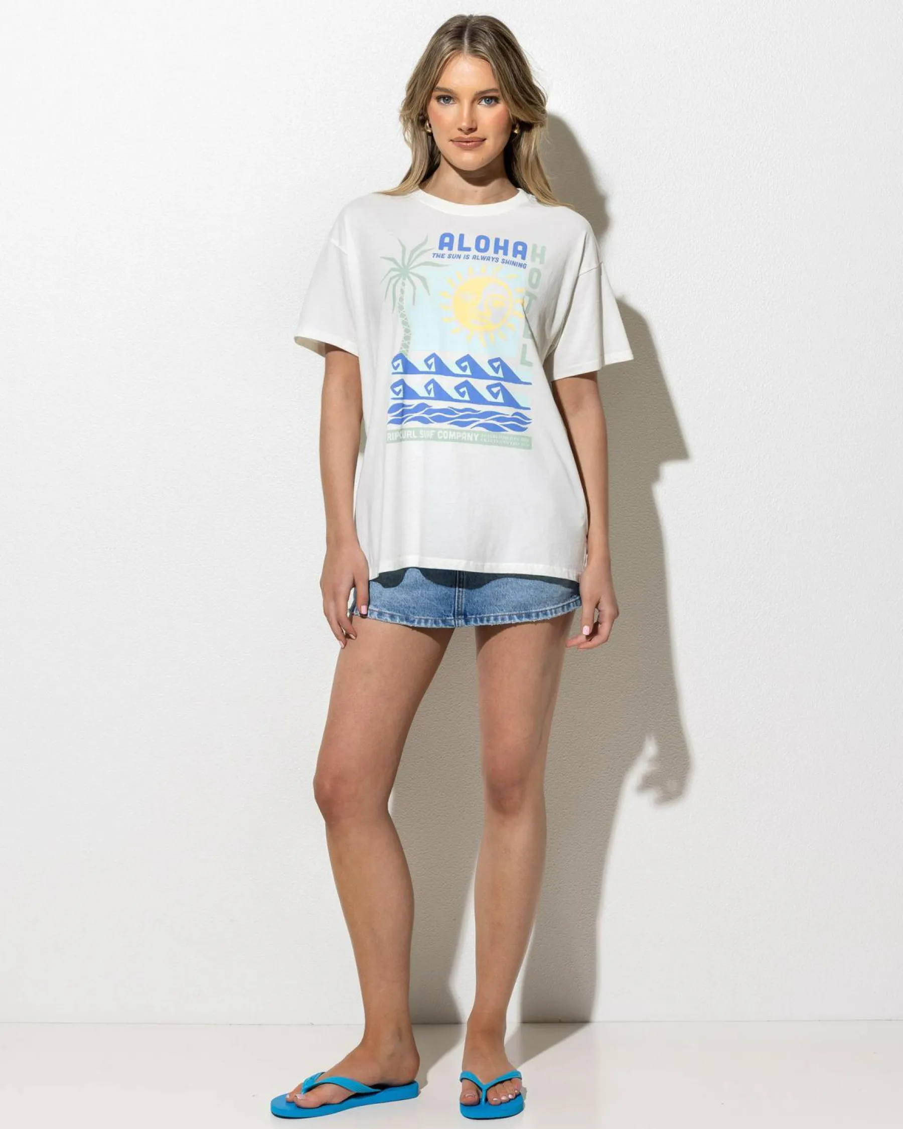 New Aloha Hotel Relaxed T-Shirt Women Tops