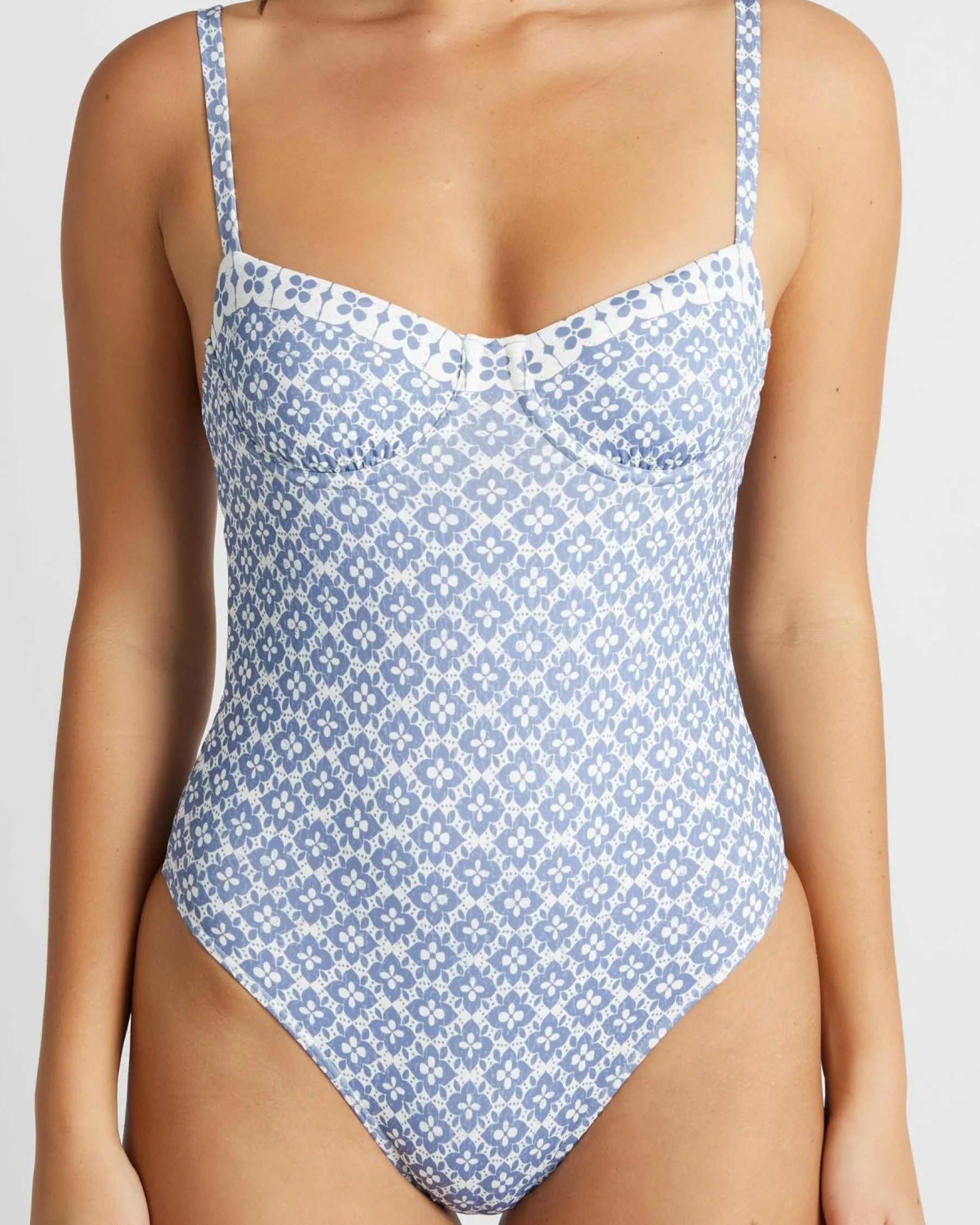 Clearance Amber Underwire One Piece Swimsuit Women One Pieces