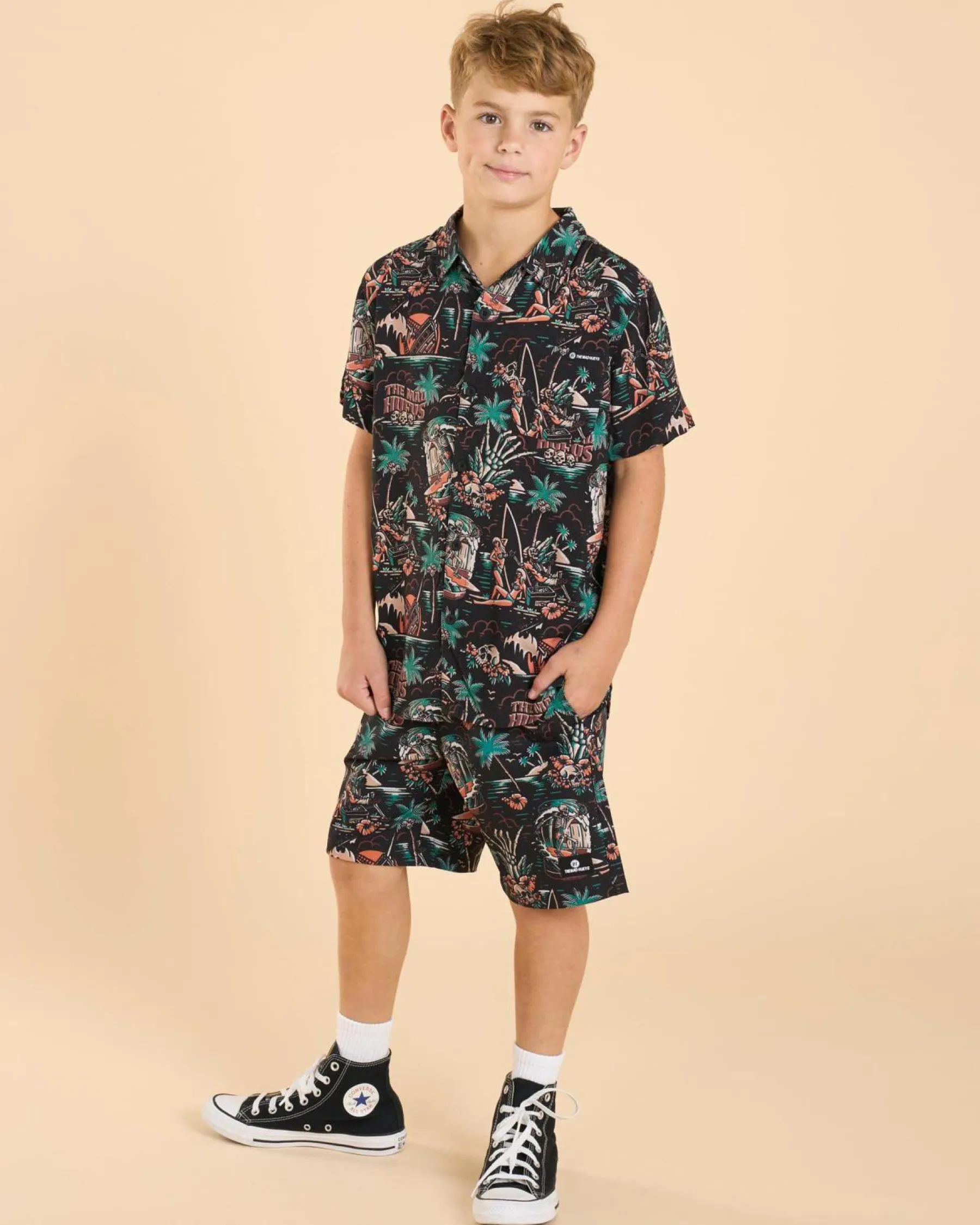 Tops & T-Shirts*The Mad Hueys Boys' She'll Be Right Short Sleeve Shirt Black