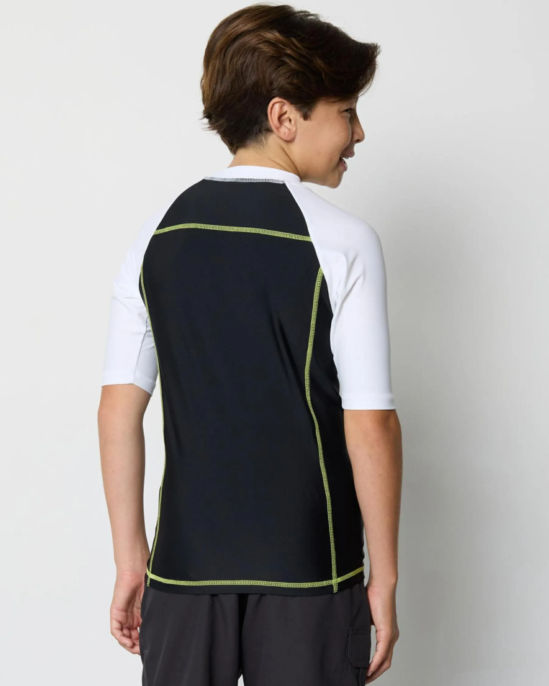 Rashies*Rusty Boys' Y2SHAY Short Sleeve Wetshirt Black / White