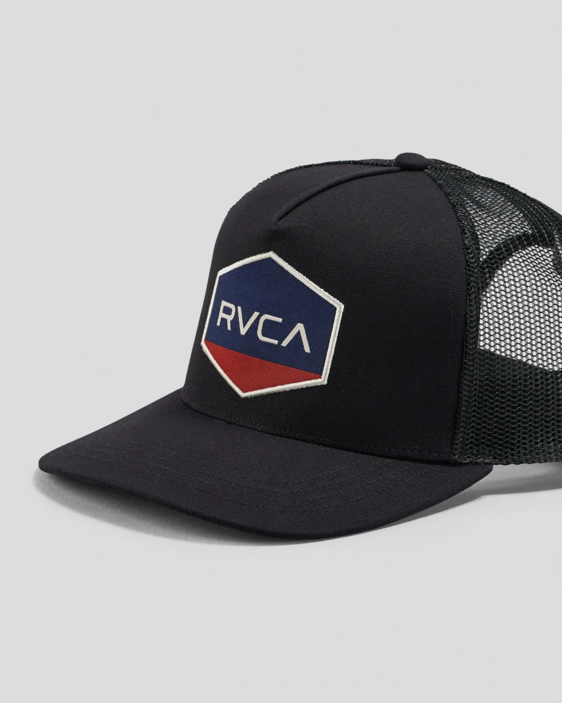 Headwear*RVCA Commonwealth Curved Trucker Cap Black