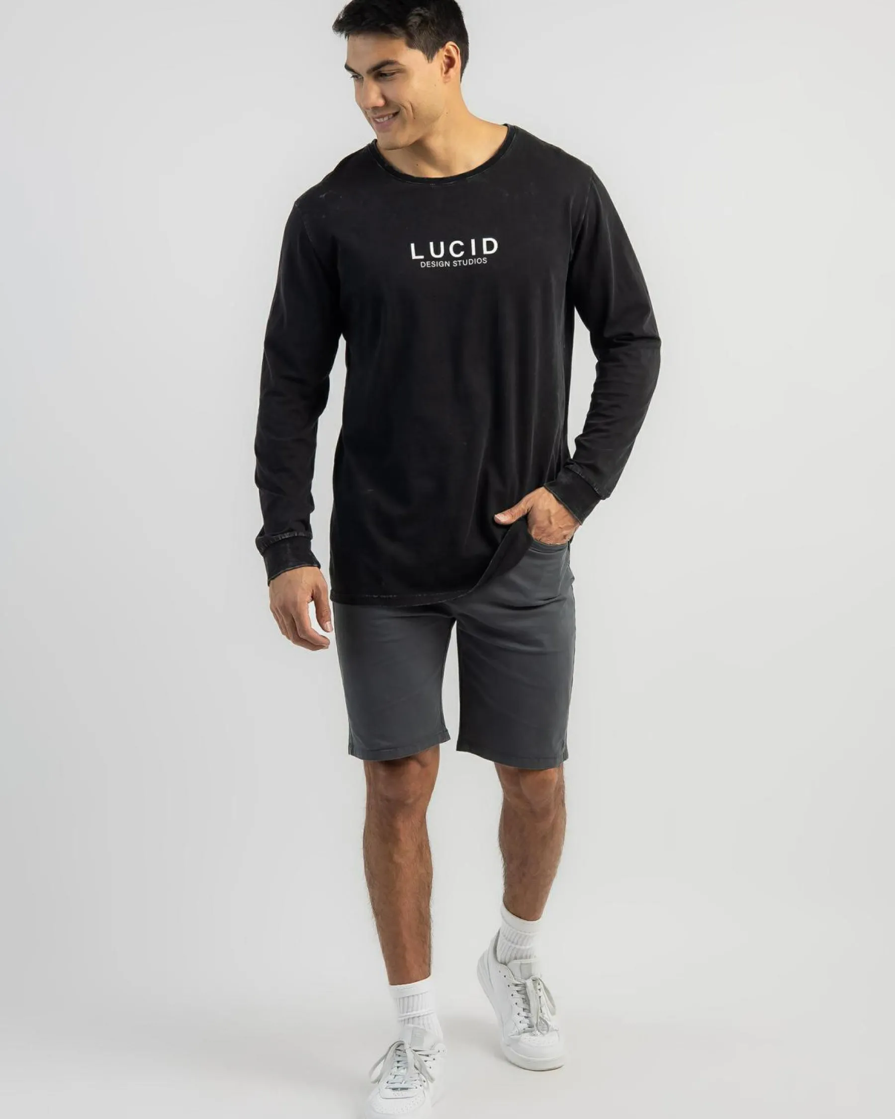 New Deflect Walk Shorts Shorts & Bottoms