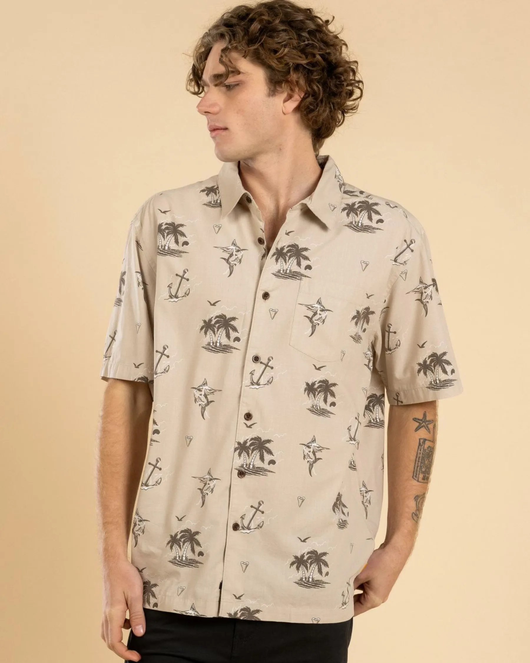 Tops & T-Shirts*Quiksilver Horizon Haze Short Sleeve Shirt Cloudy Gray