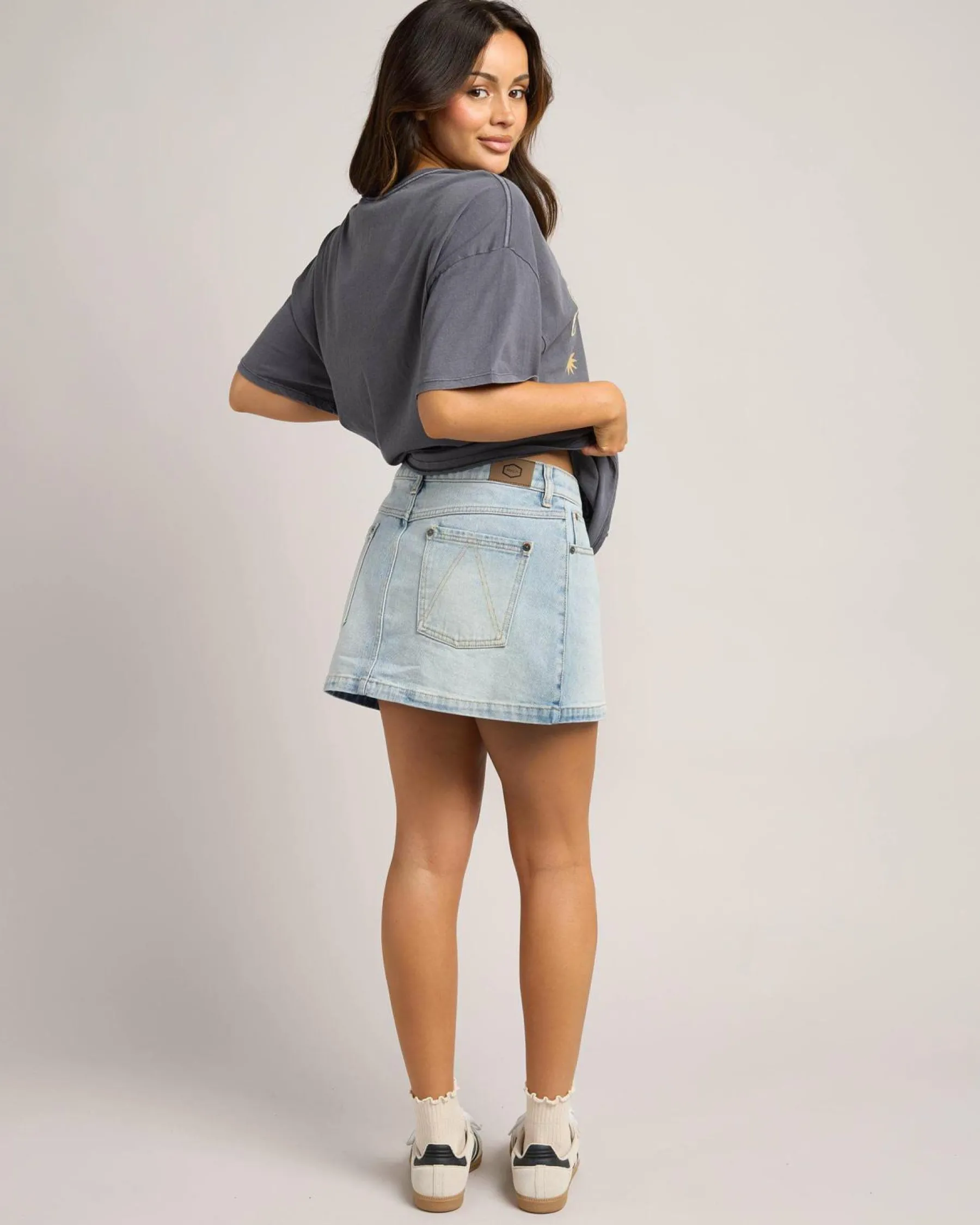 Denim|Bottoms*RVCA Mini Denim Skirt Bleached Indigo