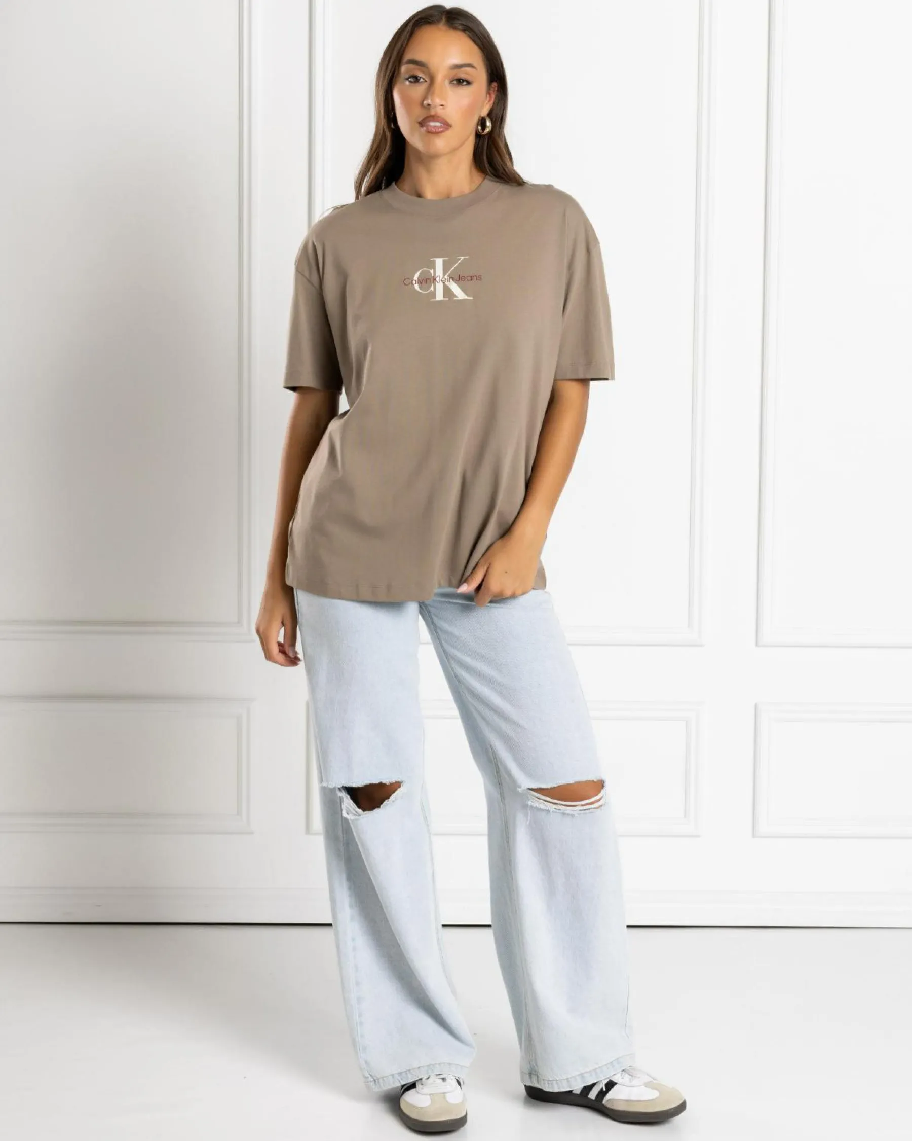 Tops*Calvin Klein Monologo Boyfriend T-Shirt Brindle