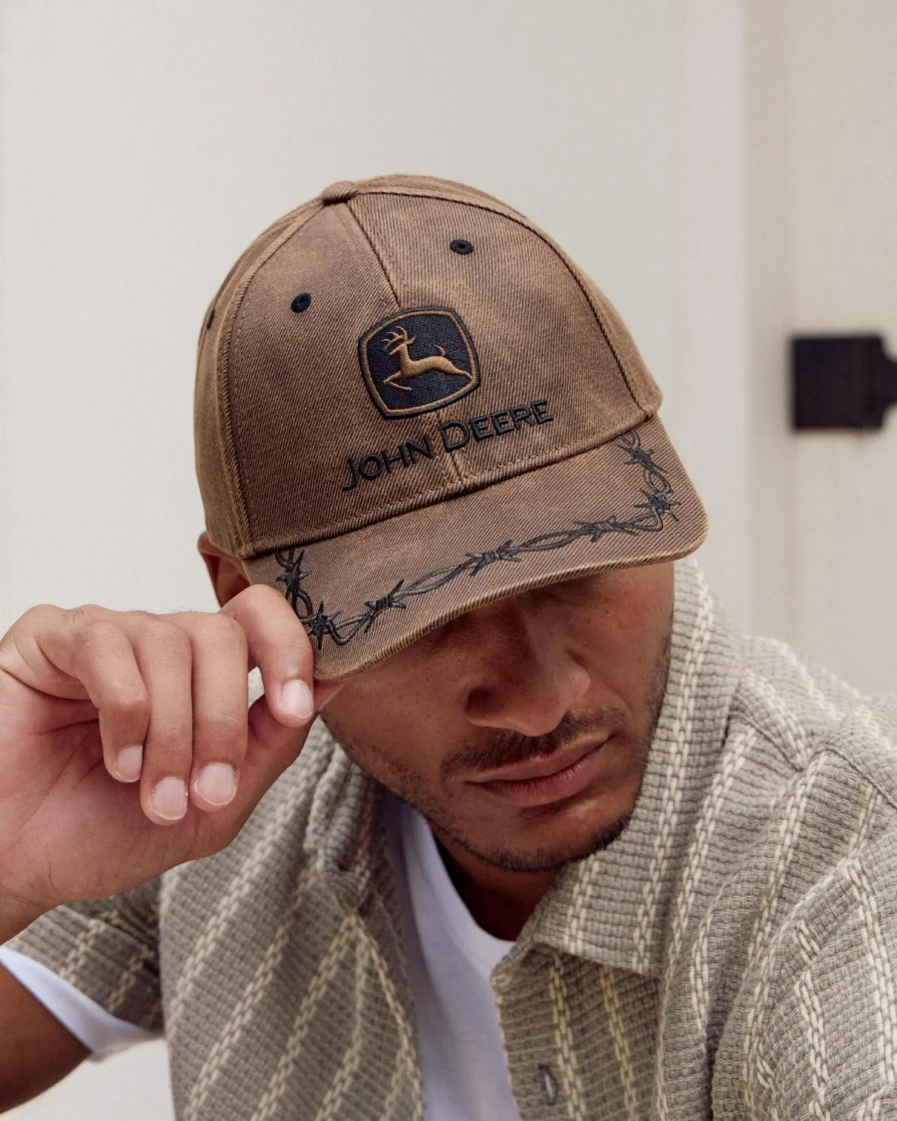 Headwear*John Deere Oilskin Cap Brown