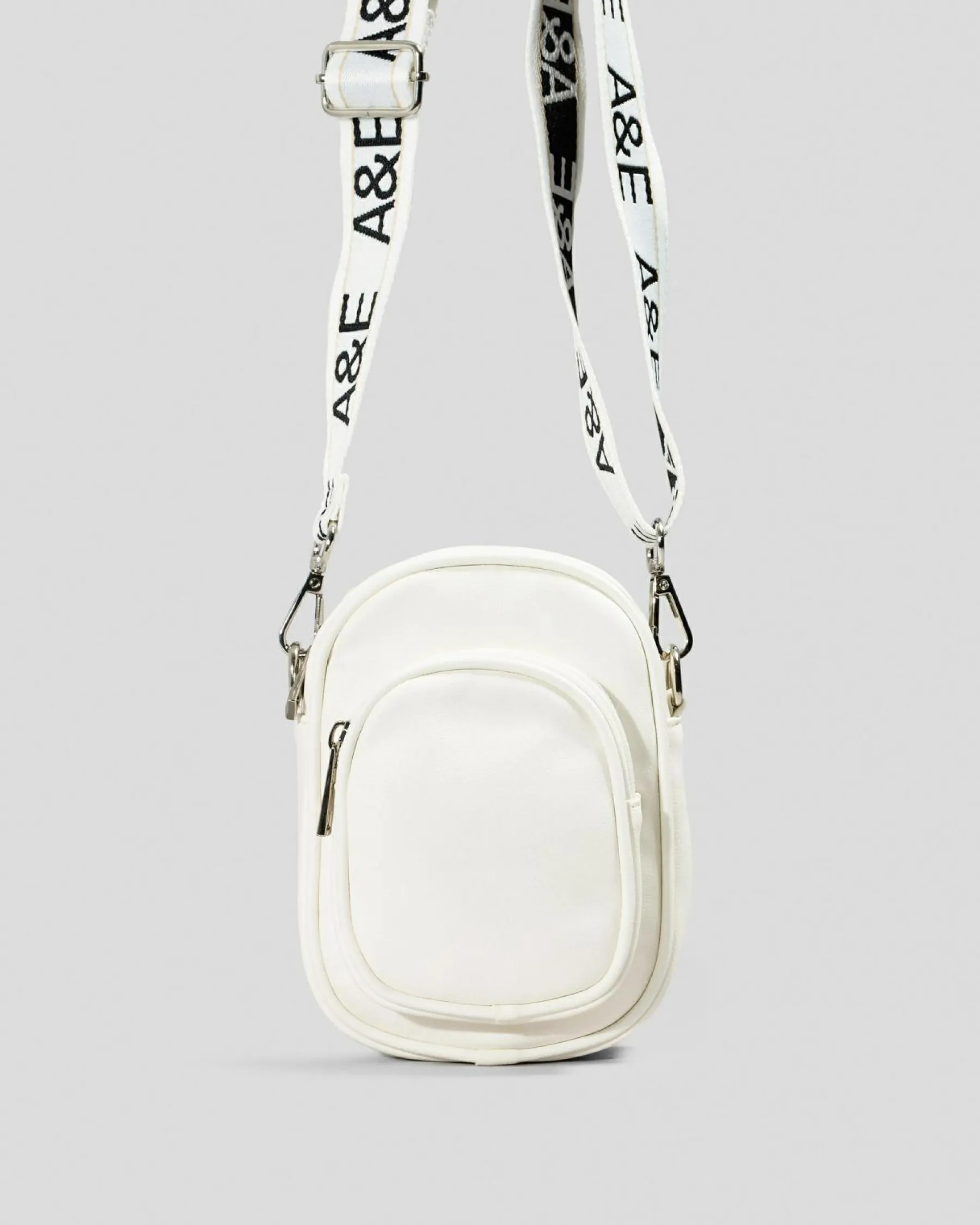 Bags*Ava And Ever Onyx Messenger Bag White