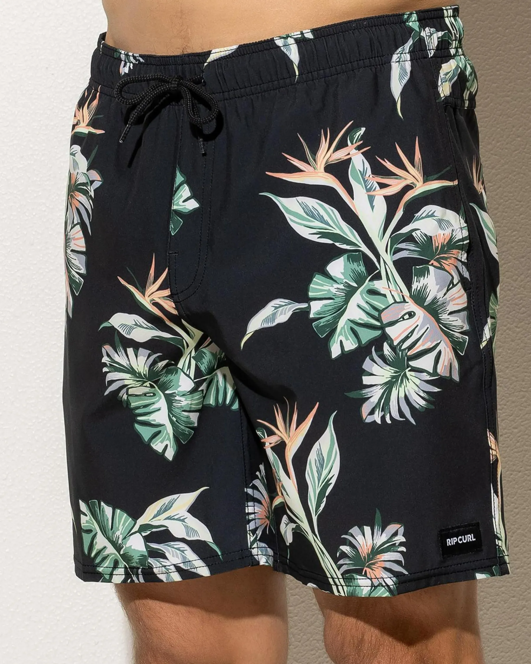 Outlet Paradise Volley Shorts & Bottoms
