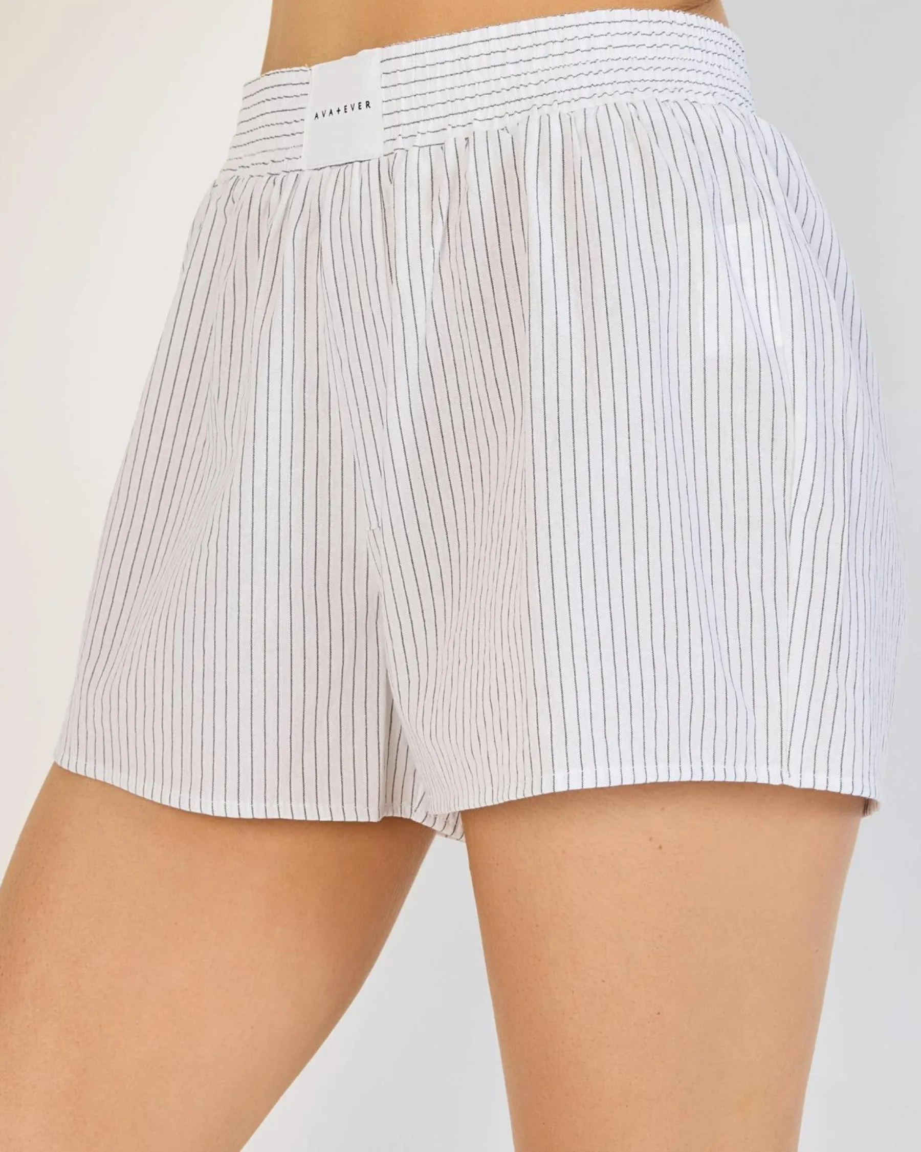 Bottoms*Ava And Ever Rome Shorts White