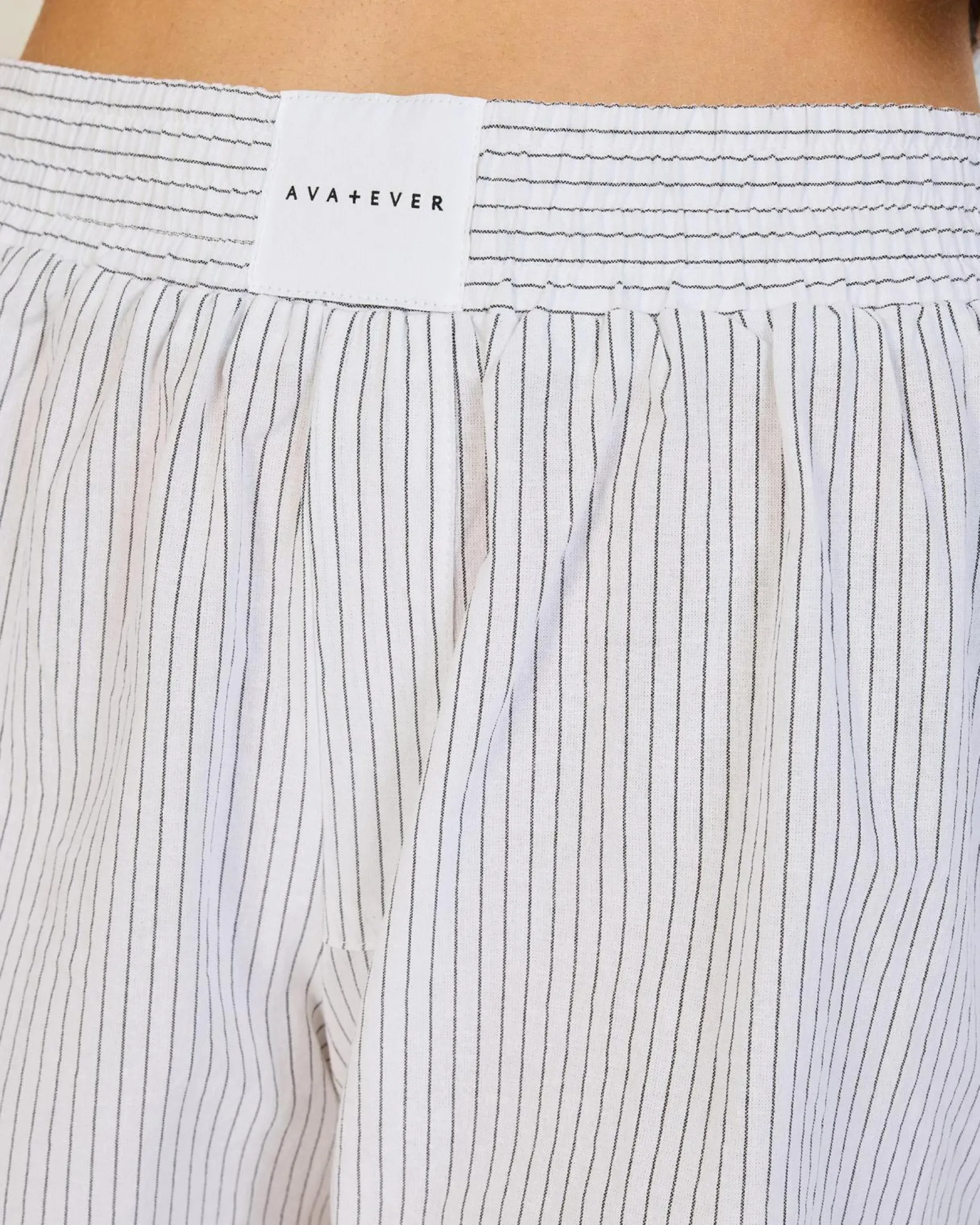 Bottoms*Ava And Ever Rome Shorts White