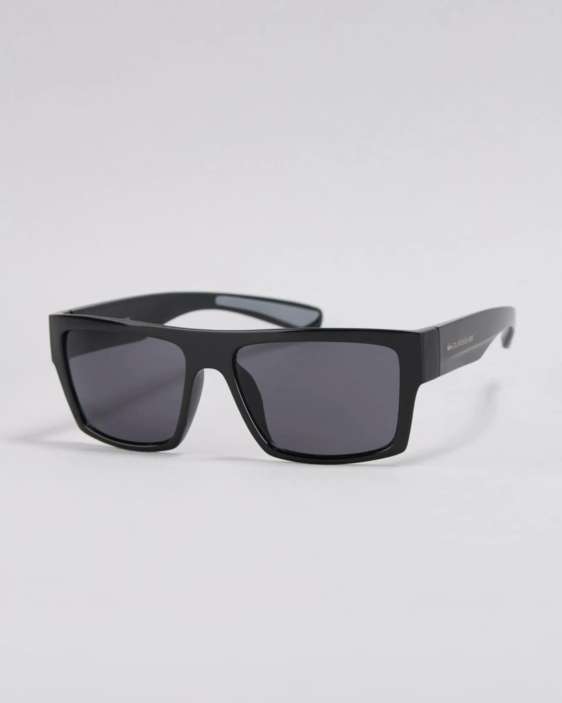 Sunglasses*Quiksilver Shipwreck Sunglasses Black/ Smoke Solid
