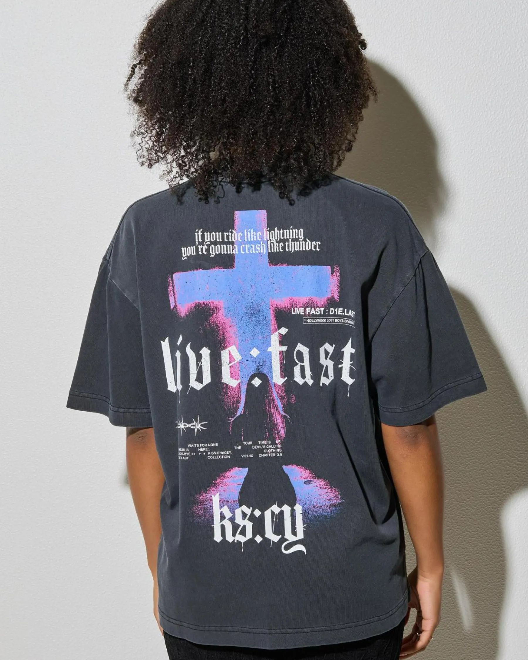 Tops*Kiss Chacey Thunder Street T-Shirt Pigment Black