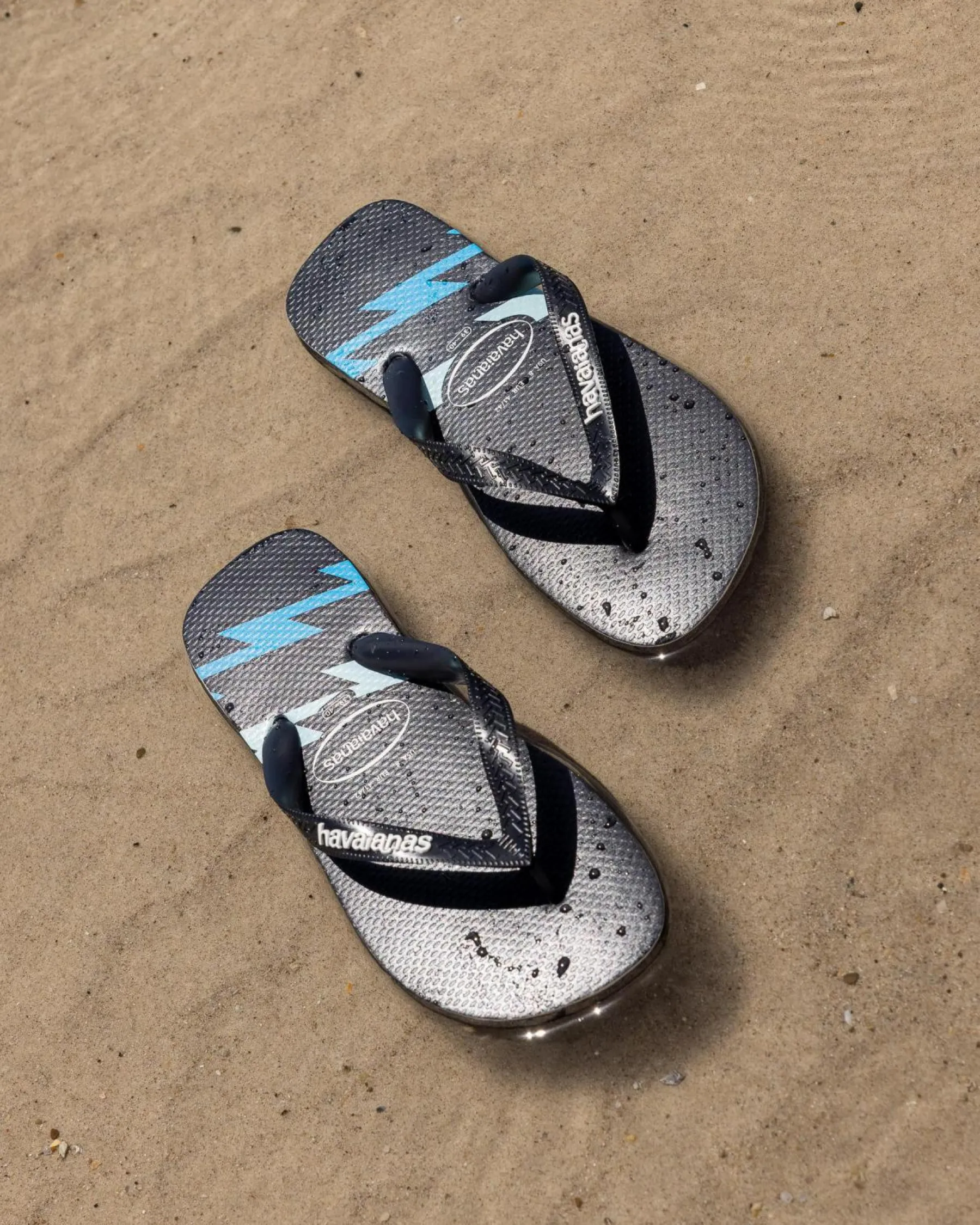 New Top Bolt Thongs Flip Flops & Sandals